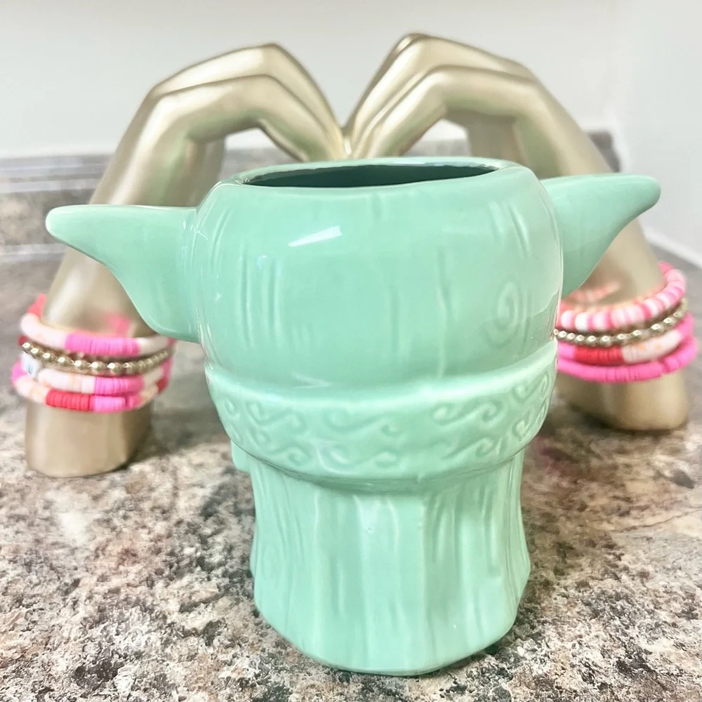 Brand New Star Wars Yoda Ceramic Green Mug